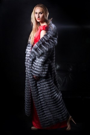 Меховое пальто