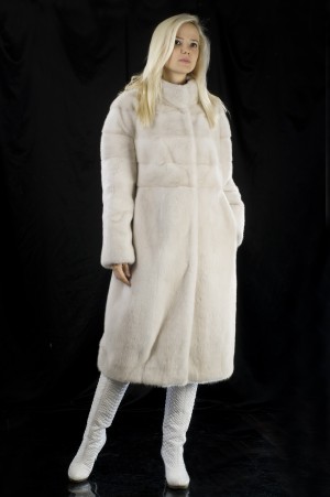 Меховое пальто