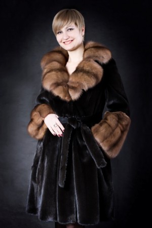Меховое пальто "black glama"