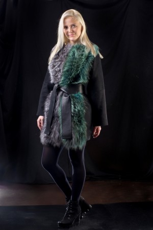 Меховое пальто двуцветное